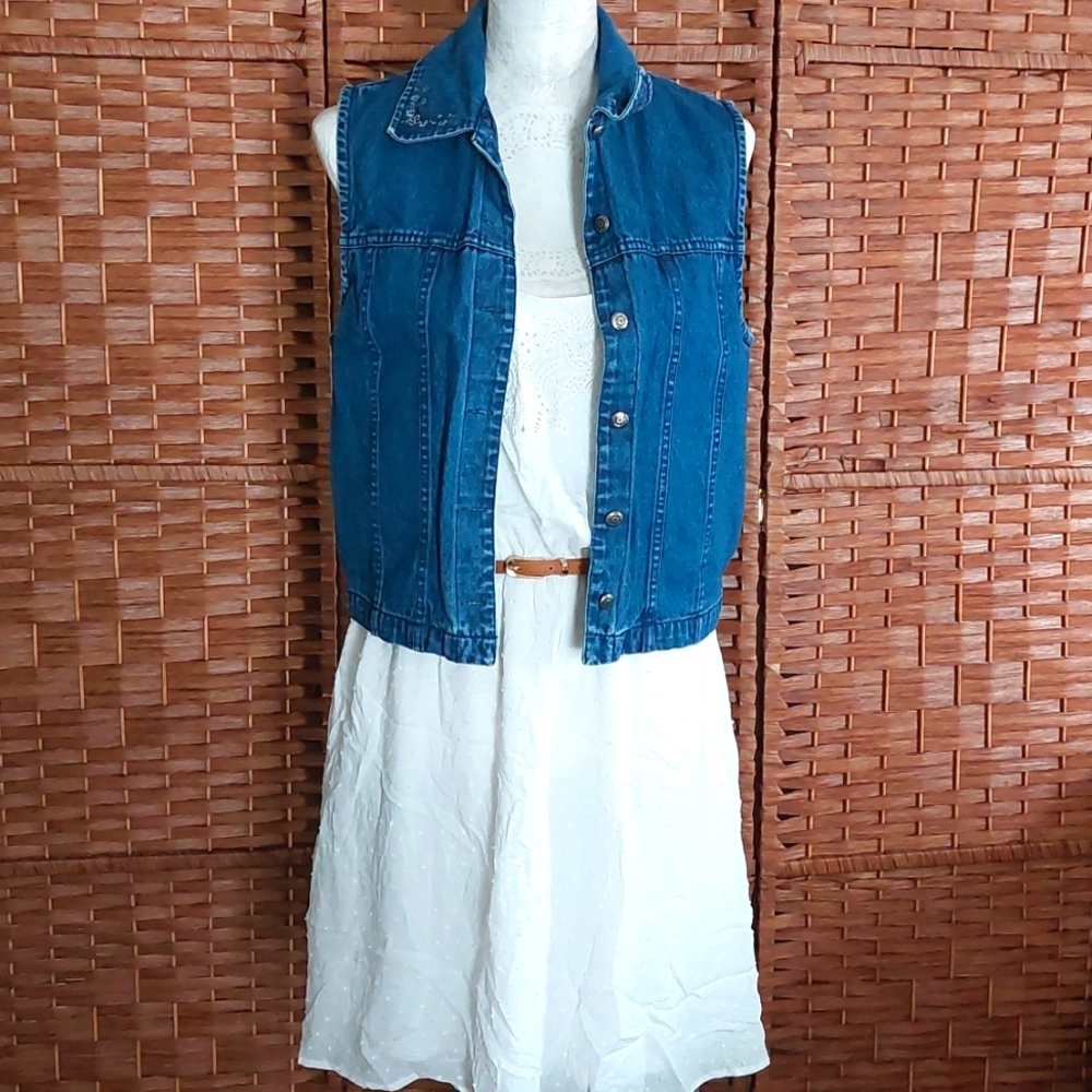 Van Heusen Embroidered Denim Vest Medium